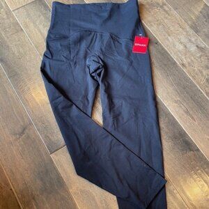 NWT SPANX Black 7/8 High Waist Leggings Sz M
